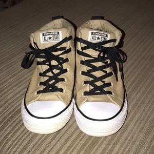Tan mens midtop converse (lightly worn)